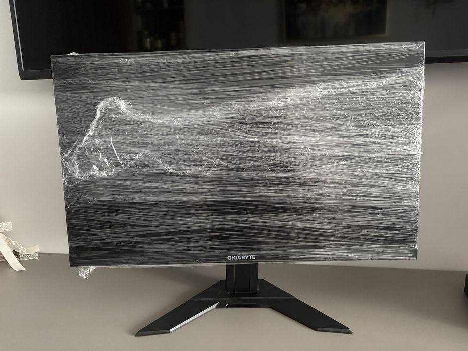 Монітор Gigabyte M27Q Gaming
