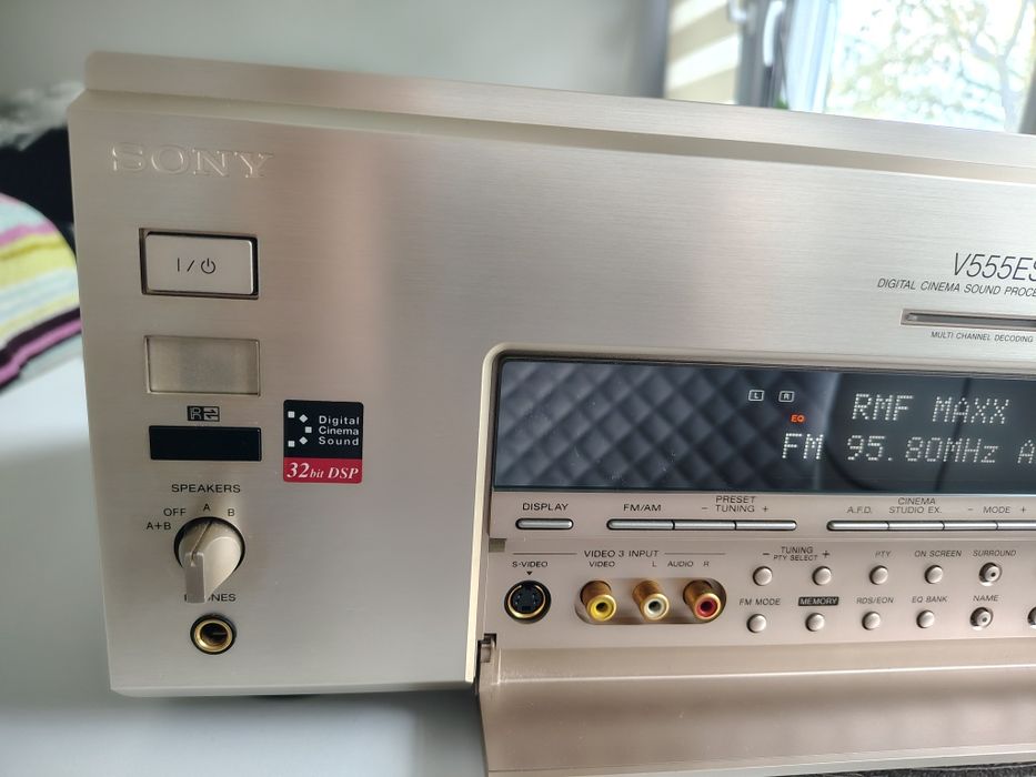 Wzmacniacz Sony STR-V555ES