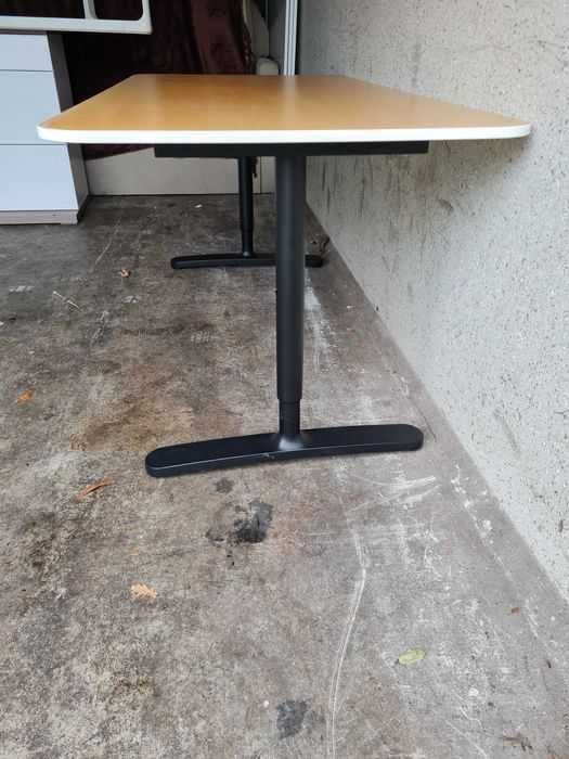 Duży stół Drewniany Ikea, regulowana wysokość.