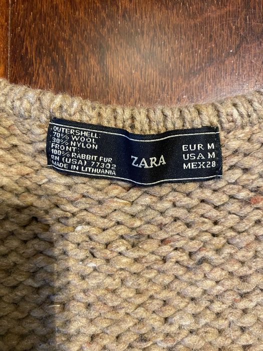 Colete bimatéria pele e lã Zara