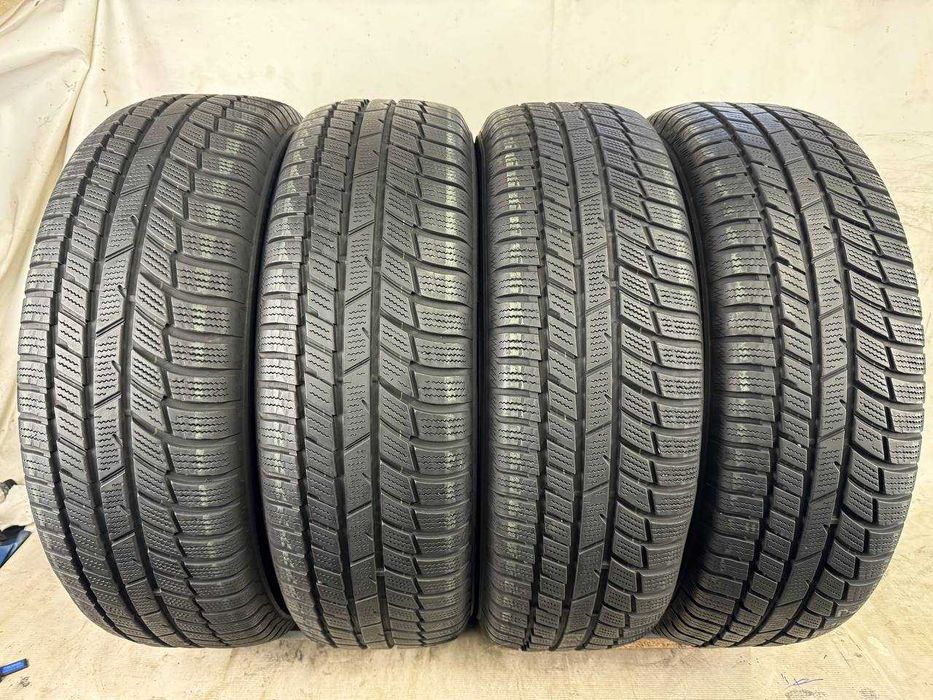 215/65/17 R17 Toyo Snowprox S954 SUV 4шт Зимова шина б/в 6,5+мм