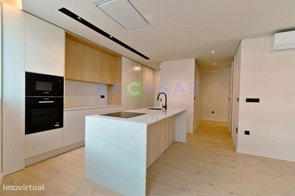 T2 Apartment with Terrace and Garage Parking Space in São Cosme, Gondomar