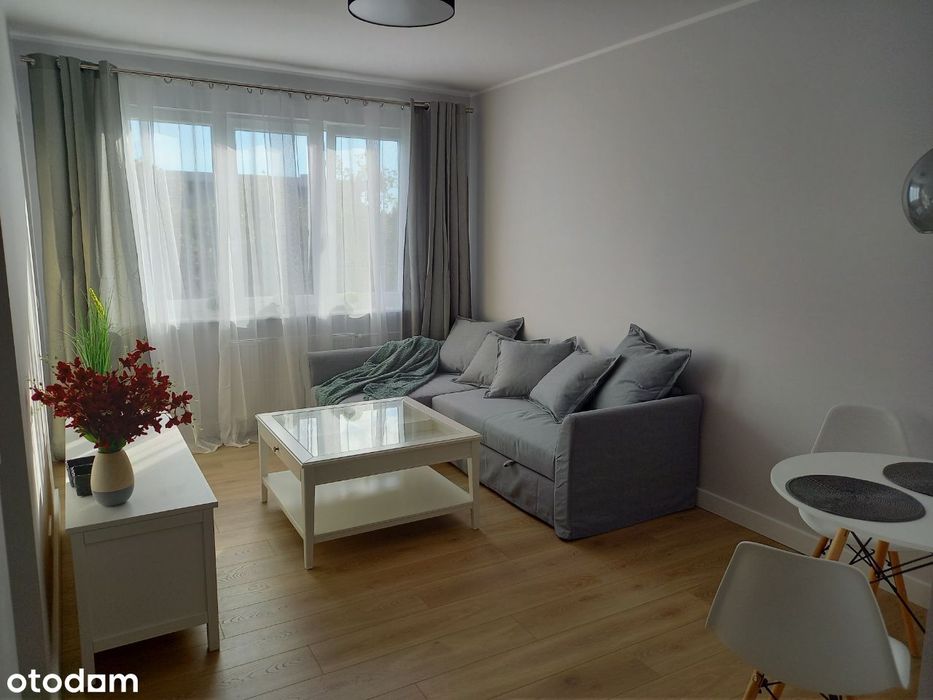 2 Pokoje 34 M²|Vis-A-Vis Ump|Balkon|Parking I Piwnica W Cenie|Zadbane