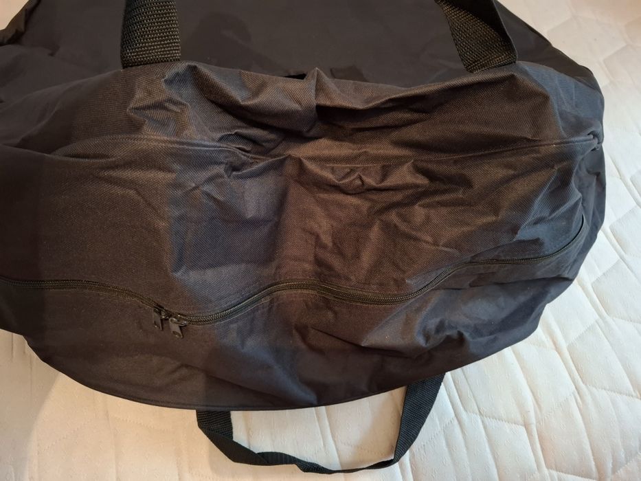 Pokrowce na koła do przechowywania.