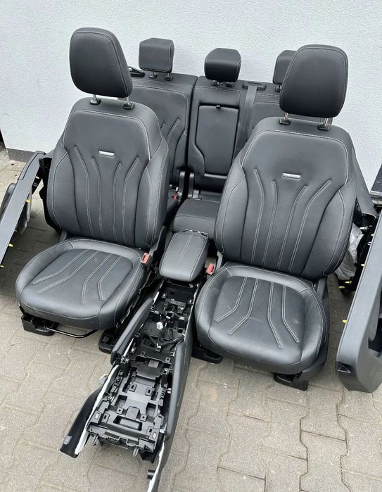 Kompletny środek wnętrze fotele podsufitka Ford Kuga MK3 vignale