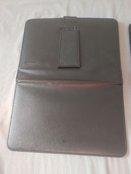 Tablet Dell venue7 3740 LTE stan dobry razem z klawiaturą