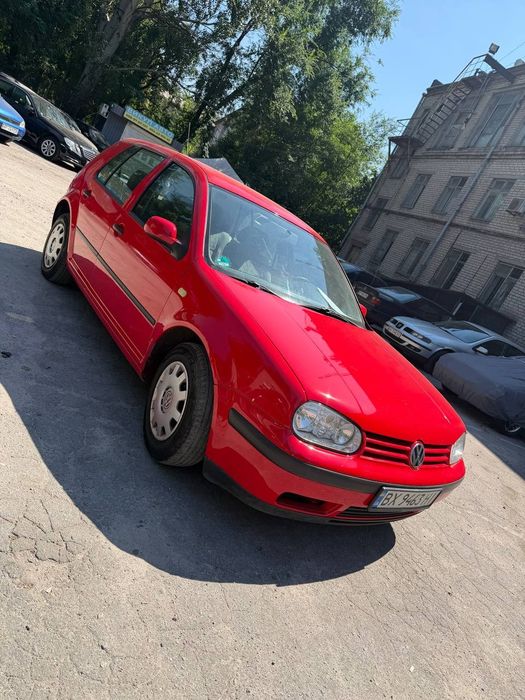 Продам Volkswagen Golf 4