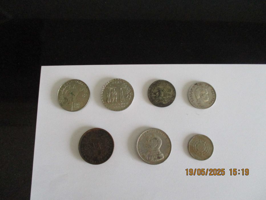 Moedas e notas antigas