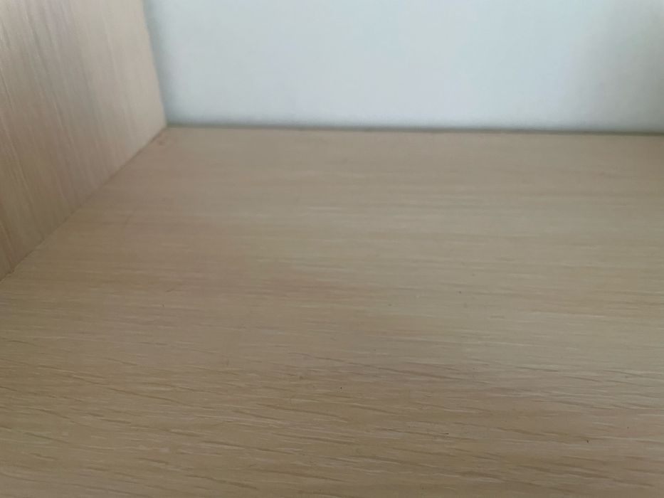 Fajna solidna półka wisząca