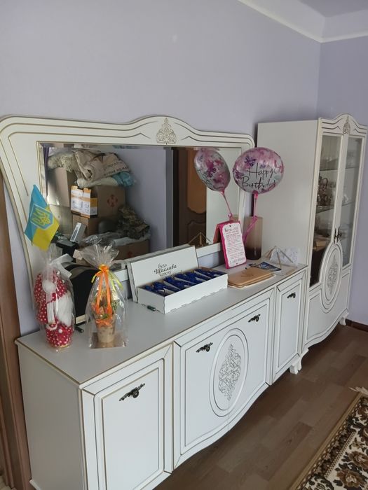 Продам комплект мебелі