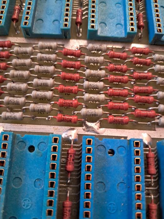 Деталі,  плати .