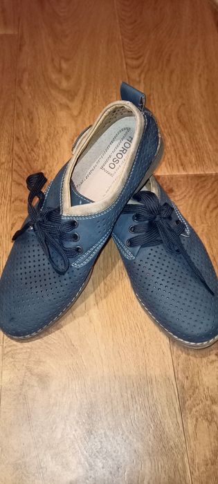 Туфлі на підлітка