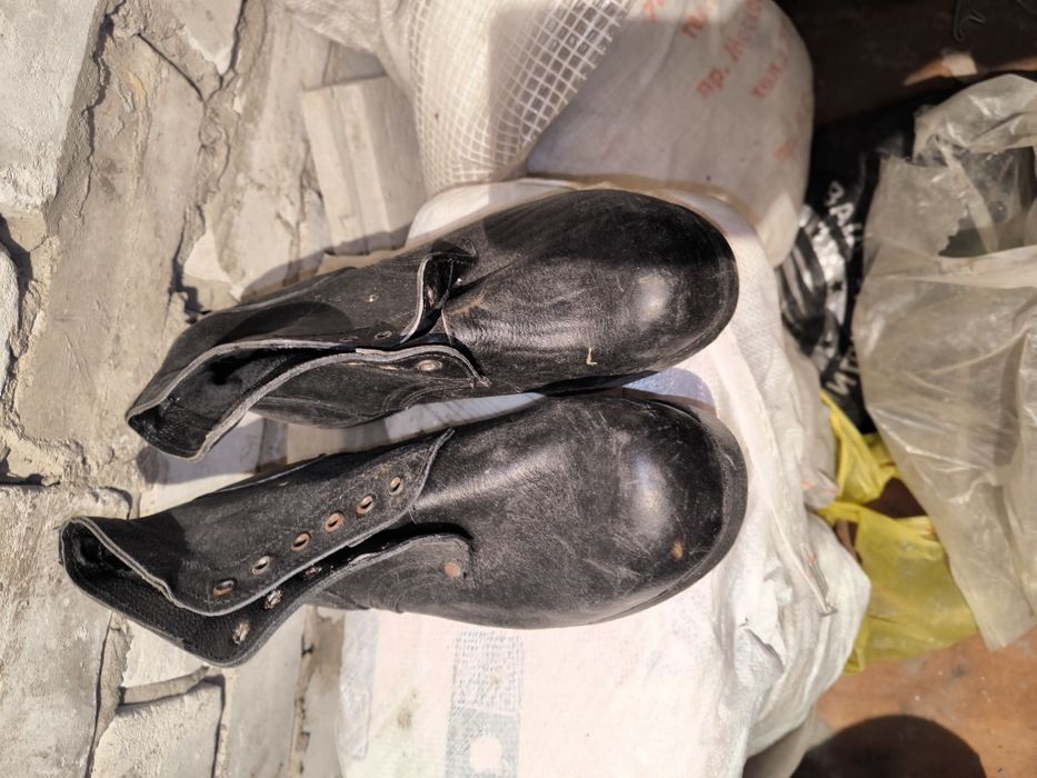 Продам рабочие ботинки