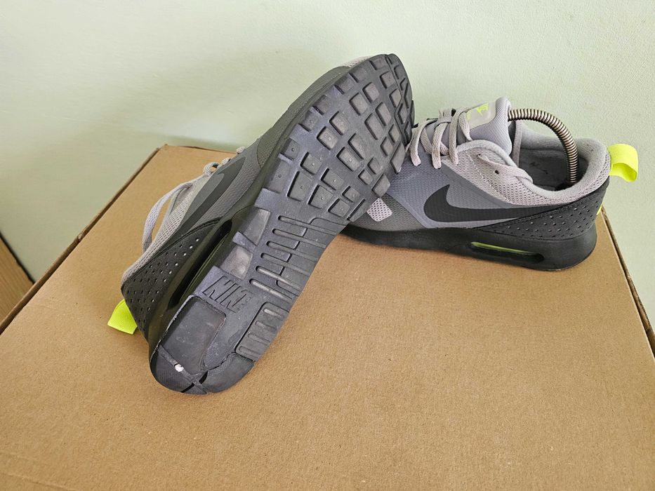 Buty Nike Air Max Tavas 42(26,5cm)