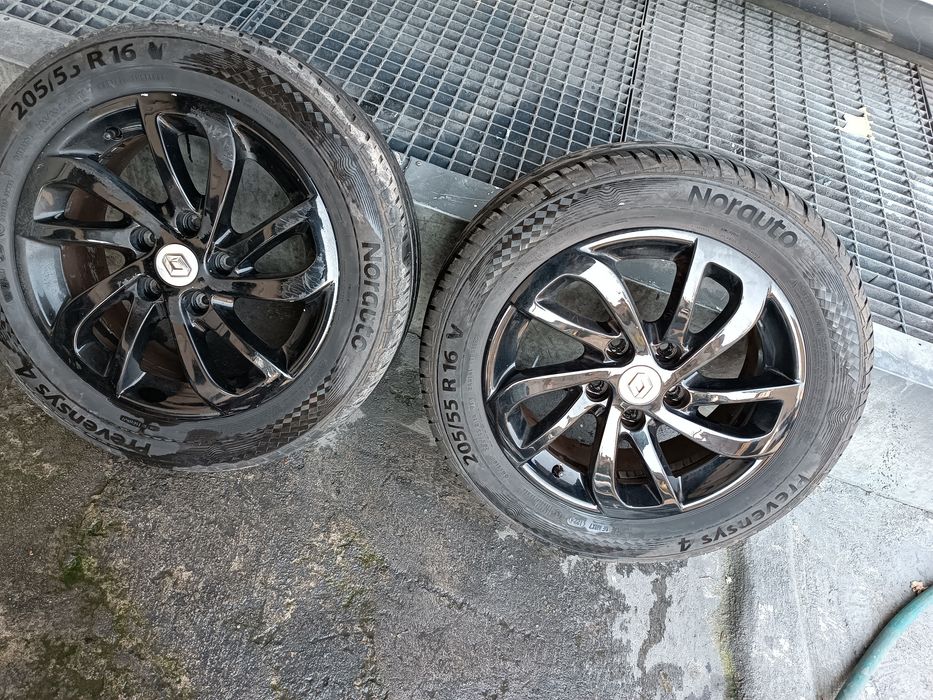 4 jantes 16 de Renault Megane 3 com pneus