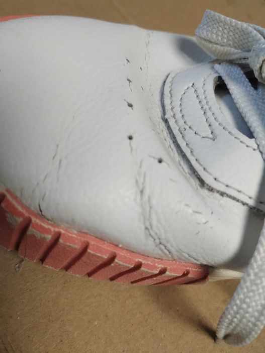 buty sportowe Sneakersy 39 Puma carina