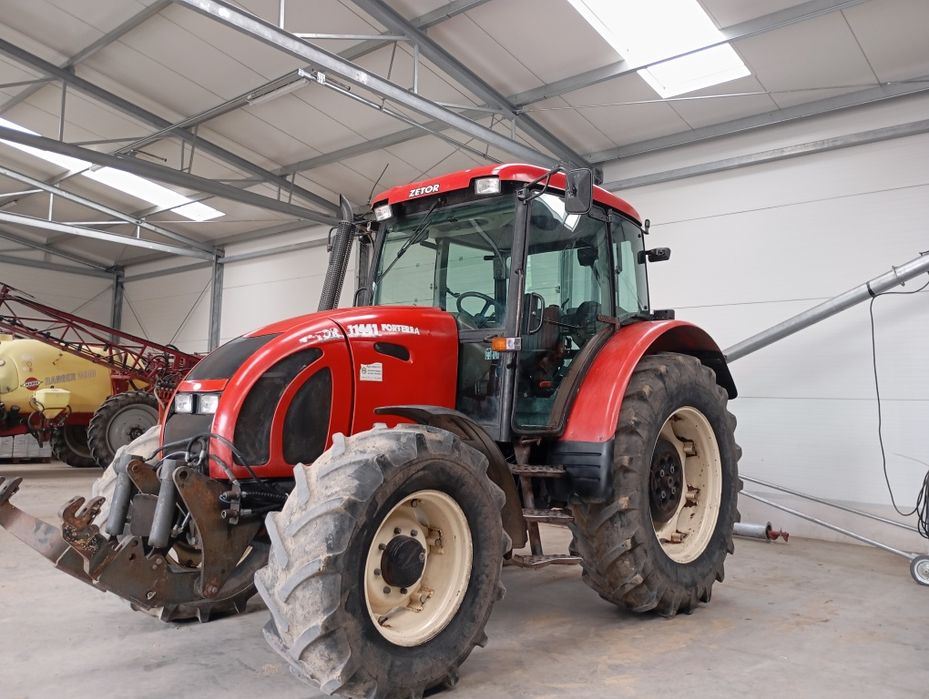 Ciągnik rolniczy Zetor Forterra  111441 przedni tuz