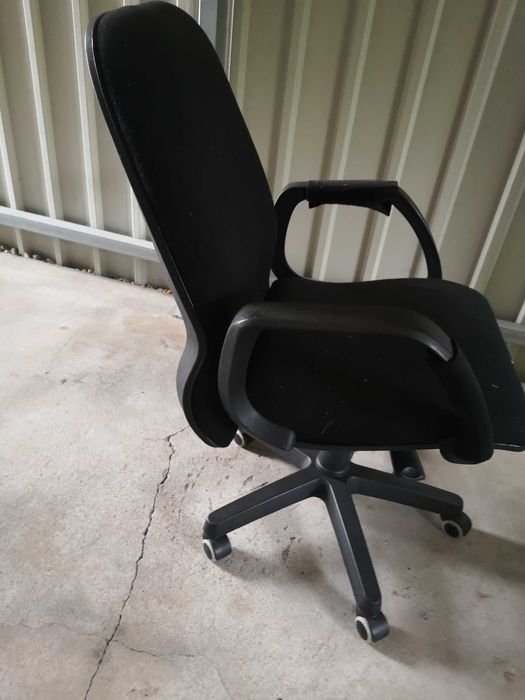 Cadeiras de escritório com rodízios