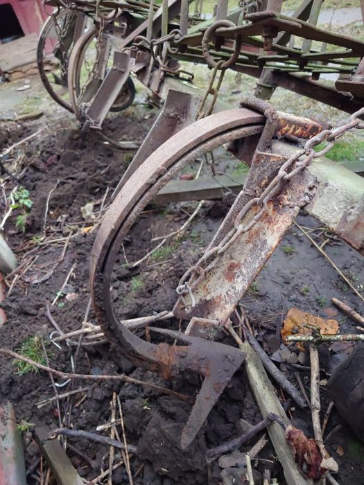 Культиватор з боронами