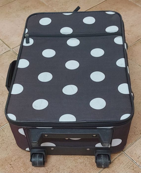 MALA DE VIAGEM DE CABINE. Casa, Férias, Quarto,Sala,Arrumação,Passeio.