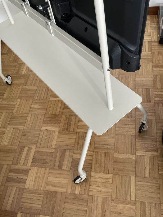 Suporte TV bege JYSK