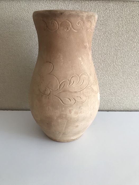 Глиняний глечик, ваза