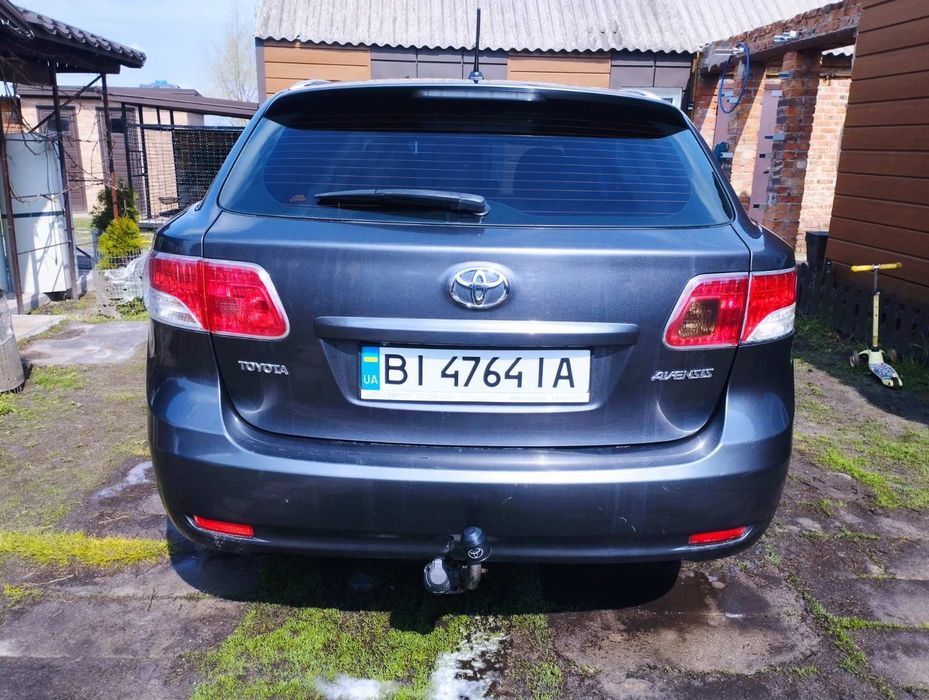 Продам Тойота Авенсіс