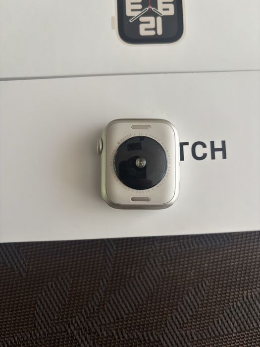 Apple Watch SE (Gen 2) 40mm