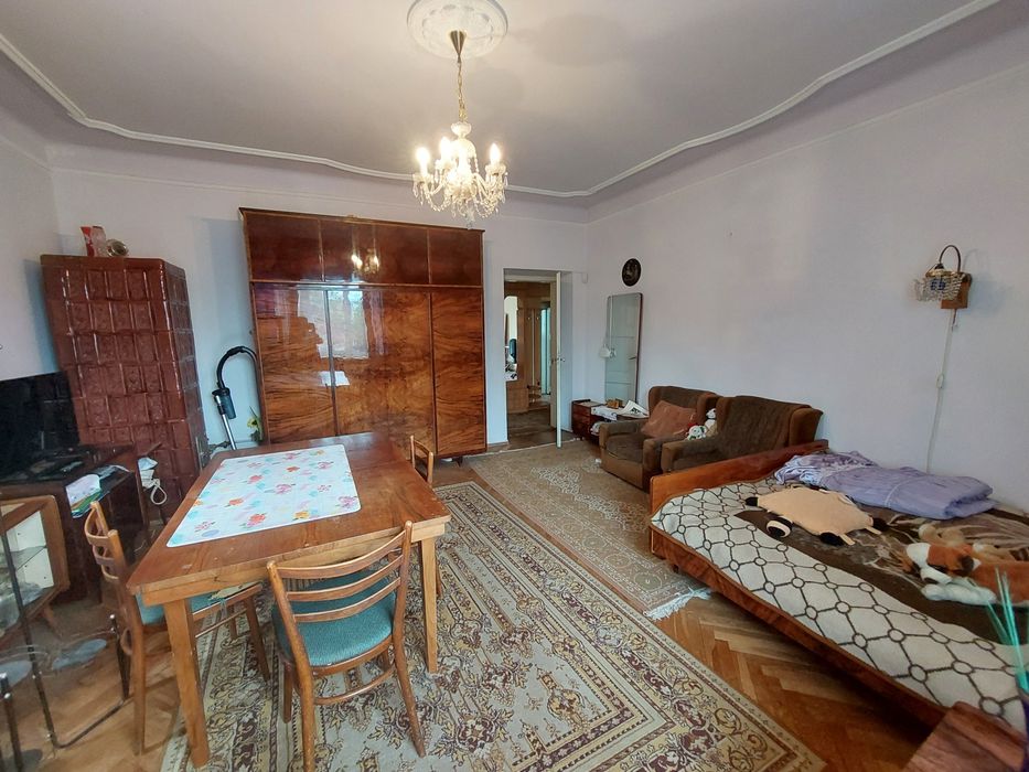 Продаж 2-ної квартири вул. Пасічна (Холм Слави)