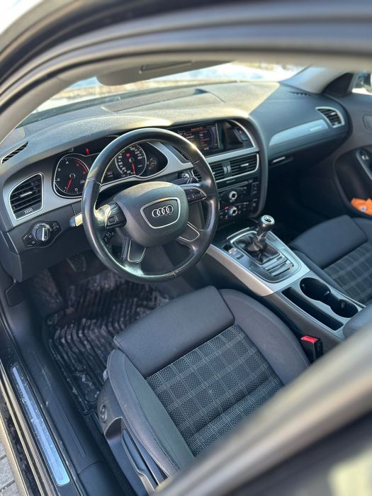 Audi A4 B8 Lift 2013 4x4 Quattro 2.0 TDI  Xenon Led