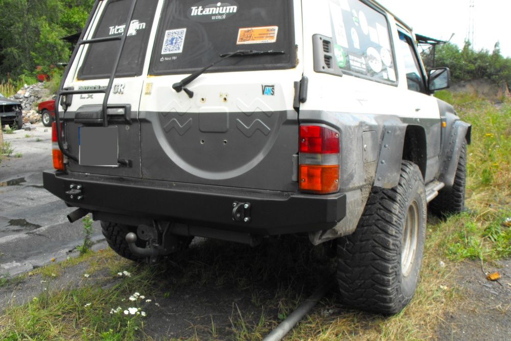 Zderzak stalowy Nissan Patrol Y60 - tył / tylny