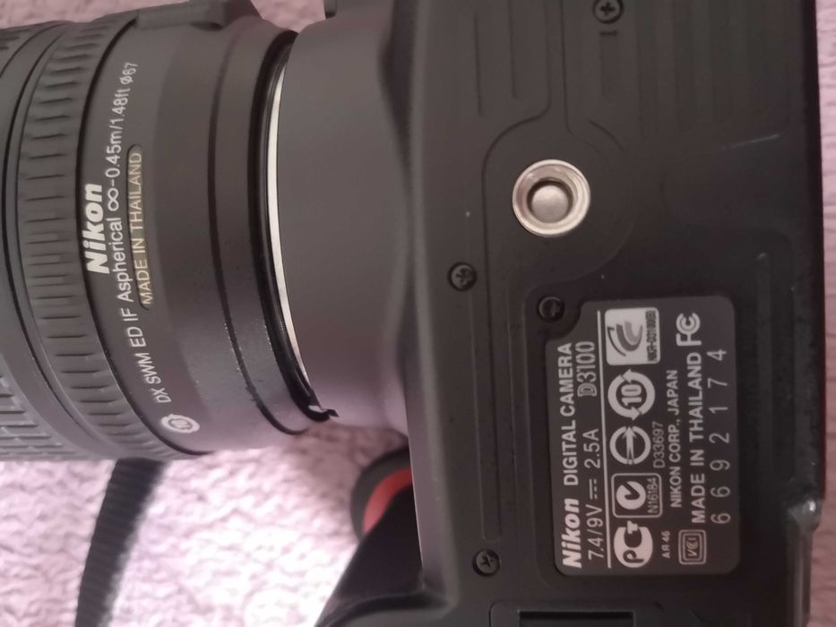 Máquina Fotográfica Nikon D3100