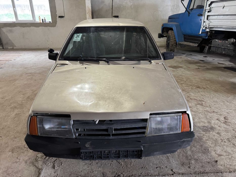 Автомобіль ВАЗ-21099