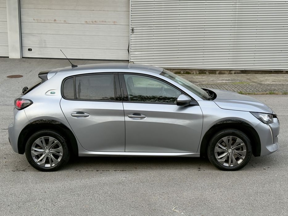 Peugeot E-208 ALLURE 50 KWH 136cv C/IVA