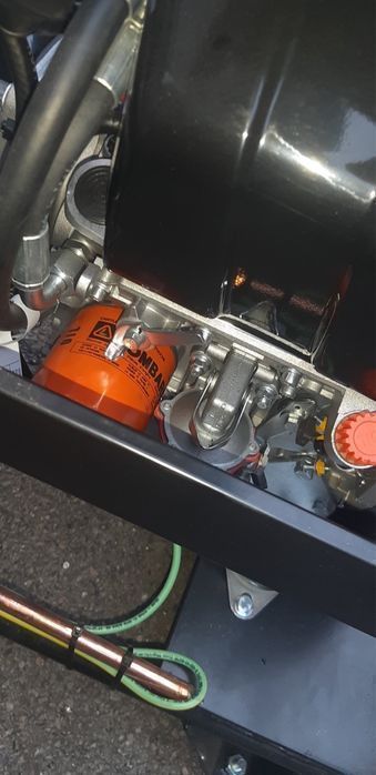 Однофазний дизель генератор 8-10кВт/230В Ламбардіні - Італія