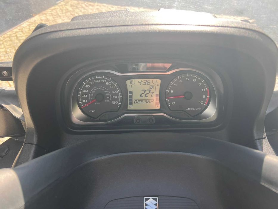 Suzuki Burgman 650 Executive (AN650)