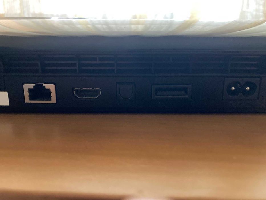 PS3 Super Slim 320GB s/comando (Ver descrição)