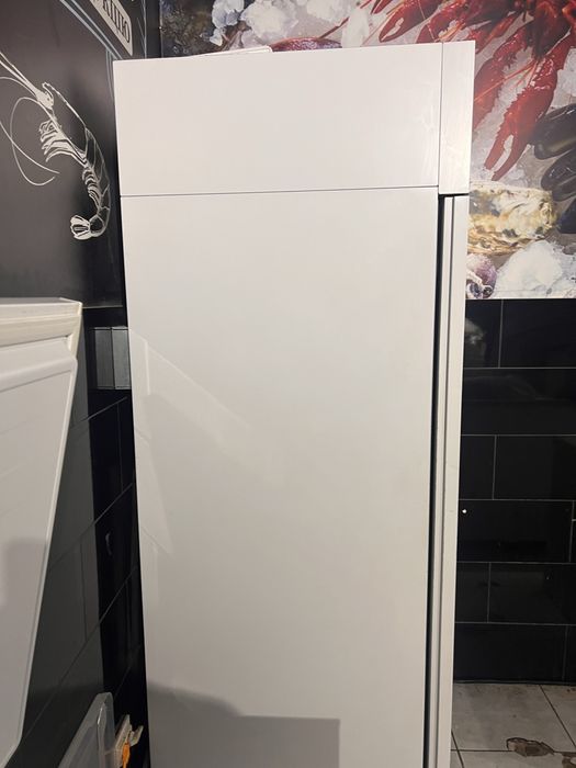 Шкаф холодильный Juka