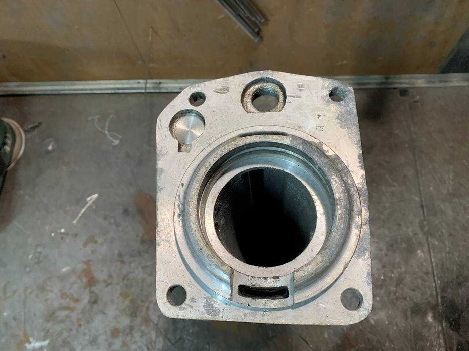 Удлинитель хвостовик КПП Газ 24, Волга