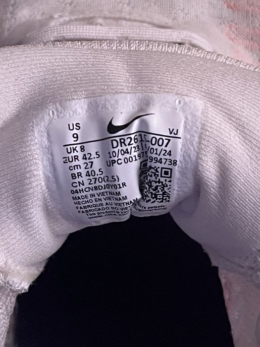 Оригинальные кроссовки Nike ZoomX Invincible Run Flyknit 3 (Размер 42.5 / 27 см)
