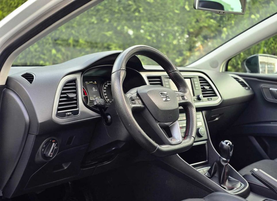 SEAT LEON 5F FR 2.0TDI 150CV "LOOK CUPRA" "FULL EXTRAS"