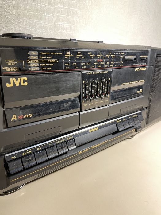 Кассетный магнитофон JVC PC-150