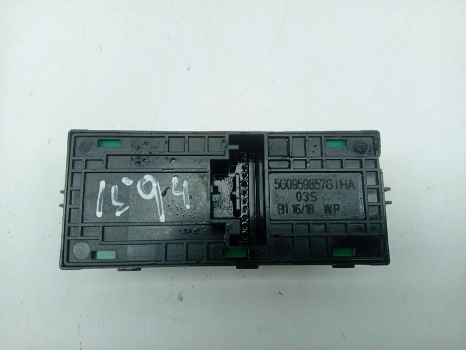 Comando / botão / interruptor vidros frente esquerdo SEAT Ateca (KH7)