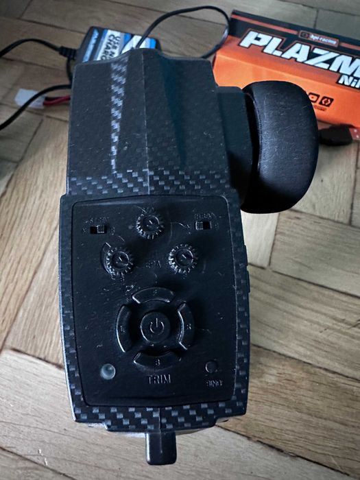 Samochód zdalnie sterowany Maverick Phatom XT / jak nowy