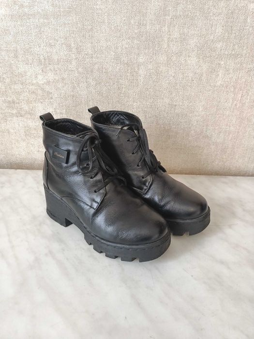 Женские зимние ботинки с натуральной кожи р. 38