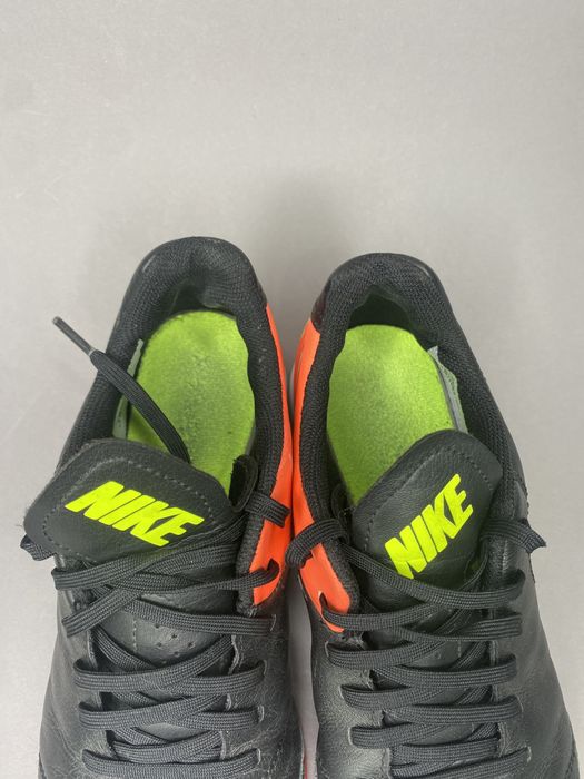 Nike Tiempo шкіряні футбольні футзалки професійні сороконіжки 39р найк шкіра