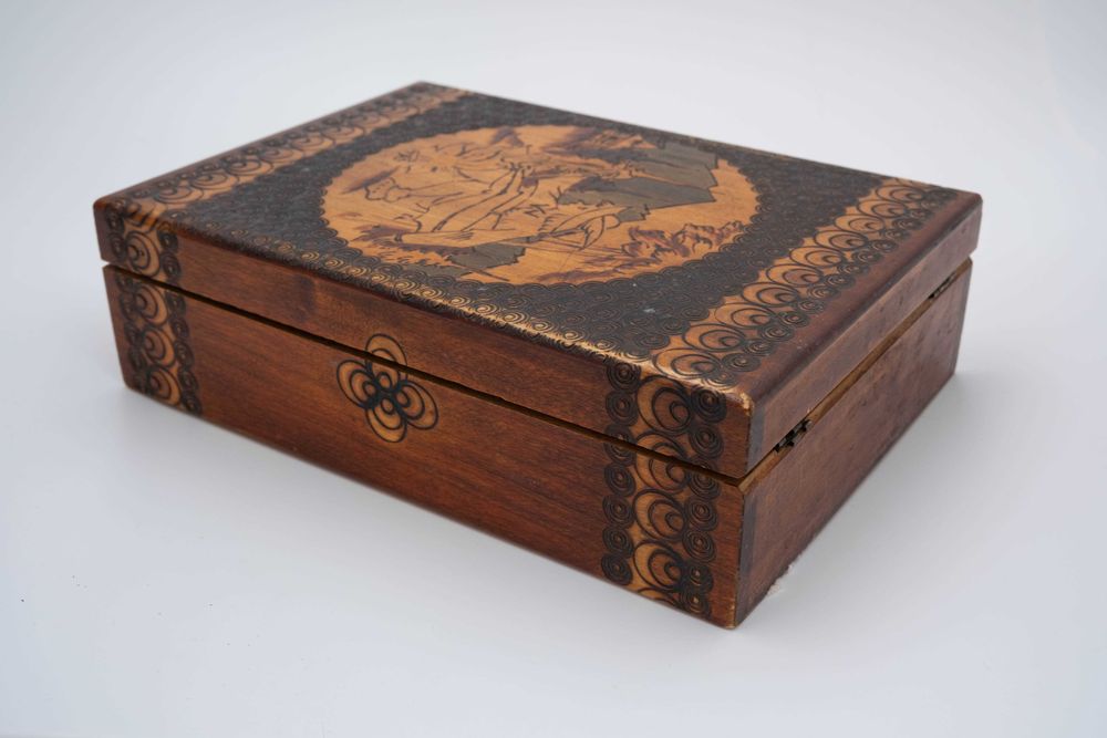 Szkatułka drewniana pirografia cepelia