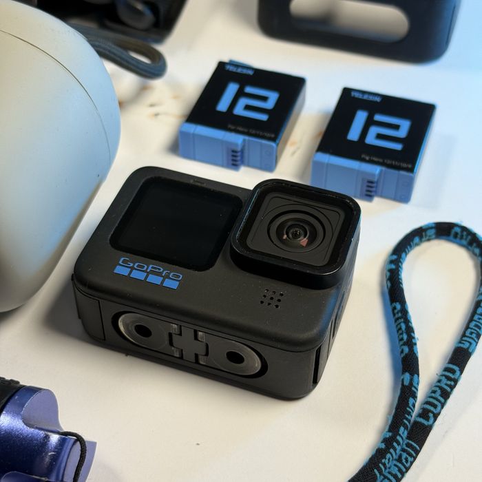 GoPro 11 Black, 2 акуми, з гарним комплетом (гопро, гоупро)