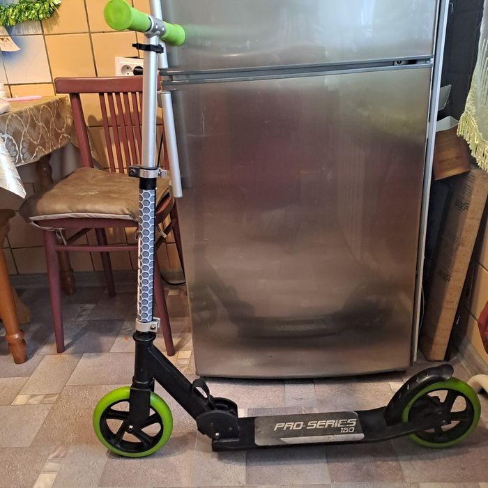 Продам самокат двухколесный