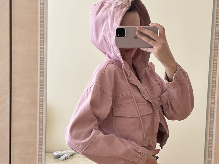 Джинсова куртка розміру М (одіта на s)